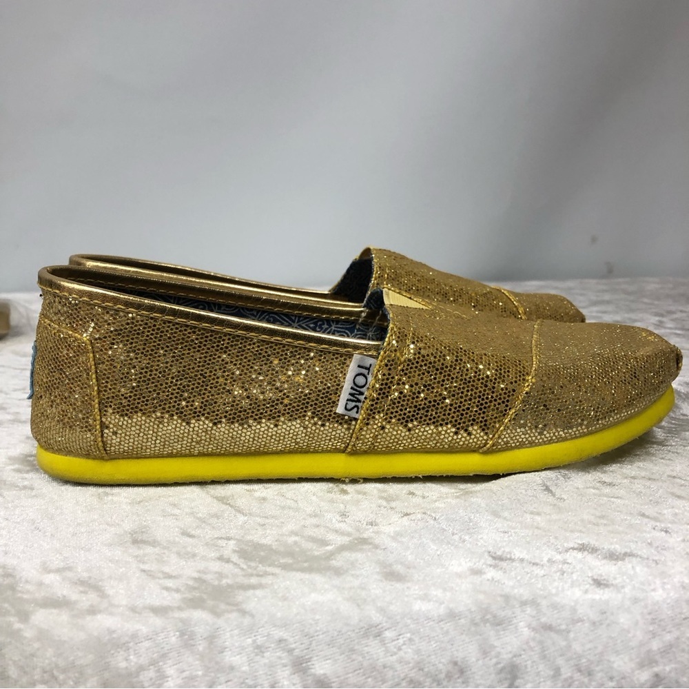Toms shoes gold glitter youth size 4 slip on girls